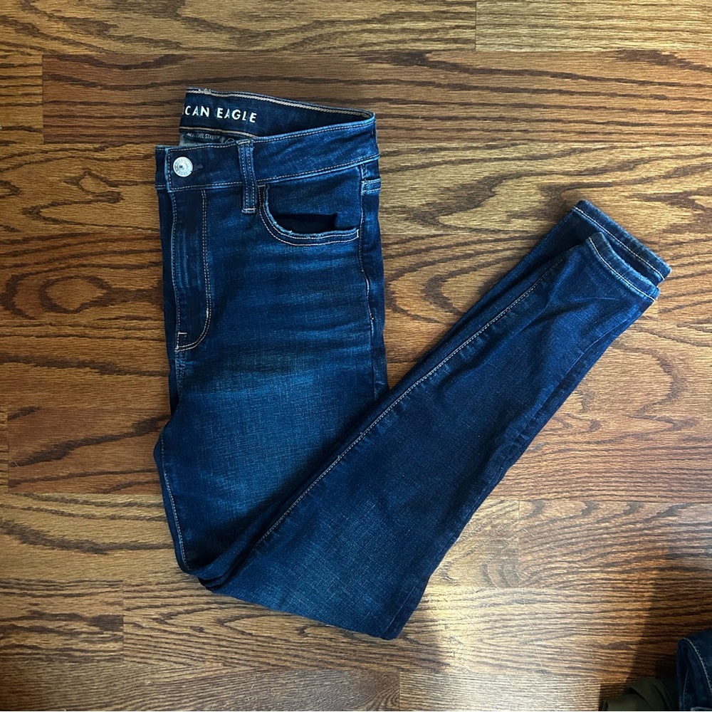 American Eagle Women's Deep Indigo Super High Rise Jegging size 4 short